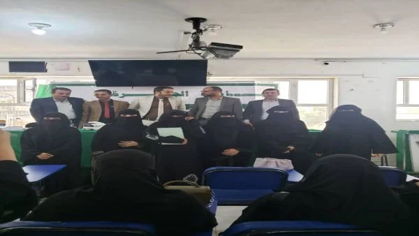 مناقشة أبحاث تخرج لطلبة قسم المحاسبة في كلية العلوم الإدارية والإنسانية لليوم الثاني على التوالي