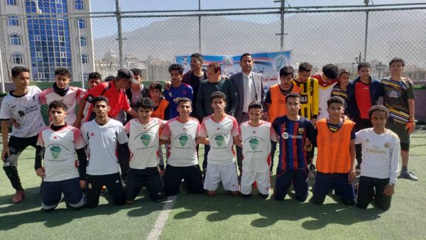 بدعم ورعاية جامعة الجزيرة تواصل  البطولة الكروية للمدارس الثانوية بمحافظة إب