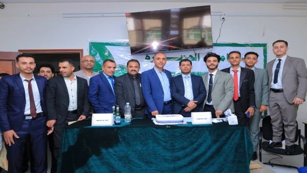 مناقشة أبحاث تخرج لطلبة قسم إدارة الأعمال في كلية العلوم الإدارية والإنسانية.