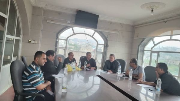 اجتماع عمادة الدراسات العليا بحضور رئيس الجامعة الأستاذ الدكتور نشوان المجمر