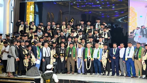 جامعة الجزيرة: حفل تخرج دفعة بناة التقنية من قسم تقنية المعلومات كلية العلوم والهندسة.