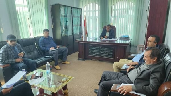 القائم بأعمال نائب رئيس الجامعة يعقد اجتماعًا مع العمداء