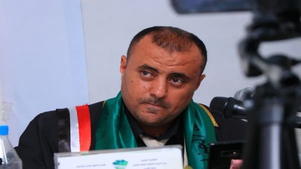 الماجستير بامتياز مع مرتبة الشرف للباحث محمد عبد الكريم ياسين الغزالي من جامعة الجزيرة في إدارة الأعمال.