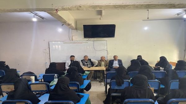 عمادة شؤون الطلبة تواصل إقامة برنامج الإرشاد الأكاديمي للطلبة المستجدين.