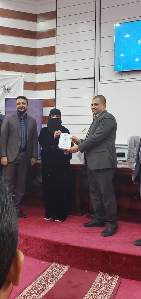 الأستاذ الدكتور نشوان المجمر رئيس الجامعة يترأس وفد الجامعة المشارك في ورشة دعم المشاريع الناشئة ومشروعات تخرج طلبة تقنية المعلومات والأمن السيبراني