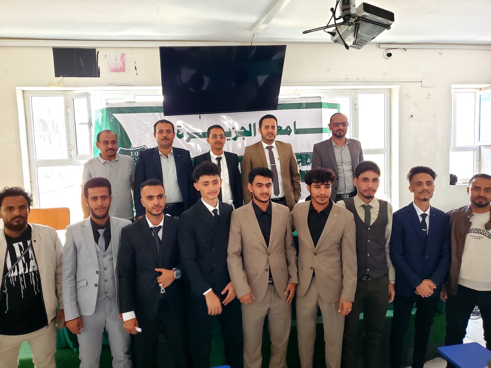 مناقشة أبحاث تخرج لطلبة قسم المحاسبة بكلية العلوم الإدارية والإنسانية.
