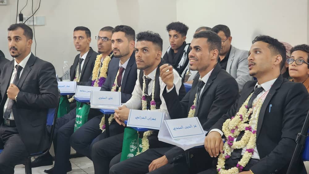 مناقشة أبحاث تخرج لنيل درجة البكالوريوس في قسم الصيدلة-كلية العلوم الطبية المجموعة الخامسة