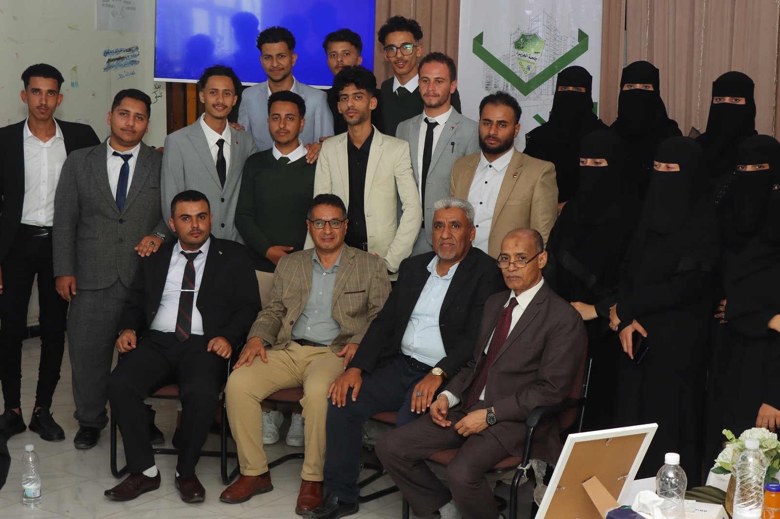 مناقشة برمجة مشاريع التخرج لطلبة قسم الهندسة المعمارية