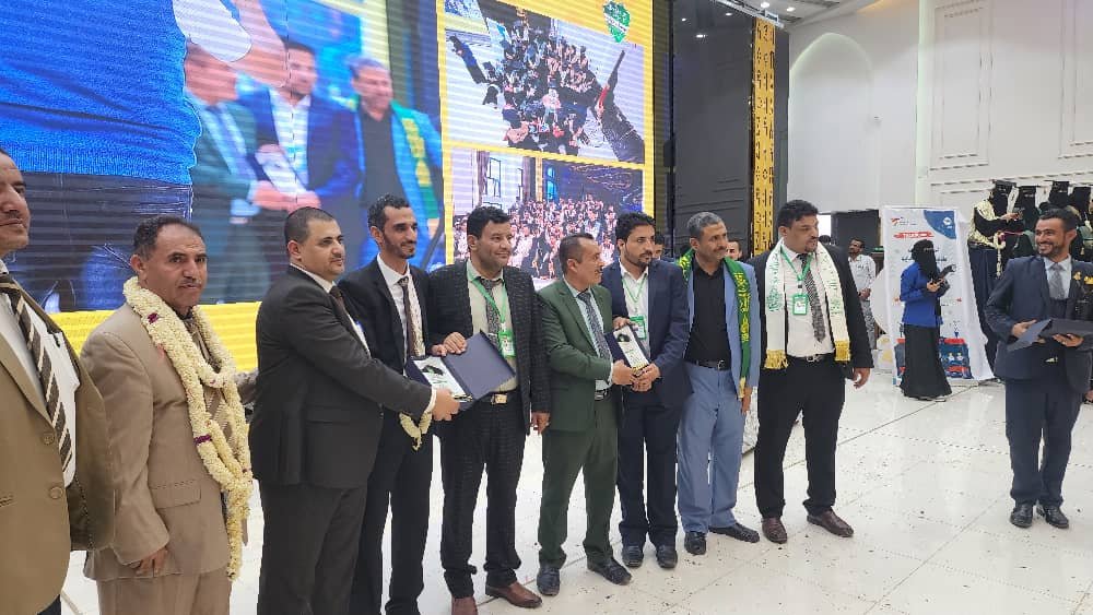 <br />
<b>Warning</b>:  Undefined variable $results_faculties in <b>/home/u835241515/domains/aljazeeraibb.edu.ye/public_html/news.php</b> on line <b>63</b><br />
<br />
<b>Warning</b>:  Trying to access array offset on value of type null in <b>/home/u835241515/domains/aljazeeraibb.edu.ye/public_html/news.php</b> on line <b>63</b><br />
<br />
<b>Deprecated</b>:  stripslashes(): Passing null to parameter #1 ($string) of type string is deprecated in <b>/home/u835241515/domains/aljazeeraibb.edu.ye/public_html/_function.php</b> on line <b>102</b><br />
